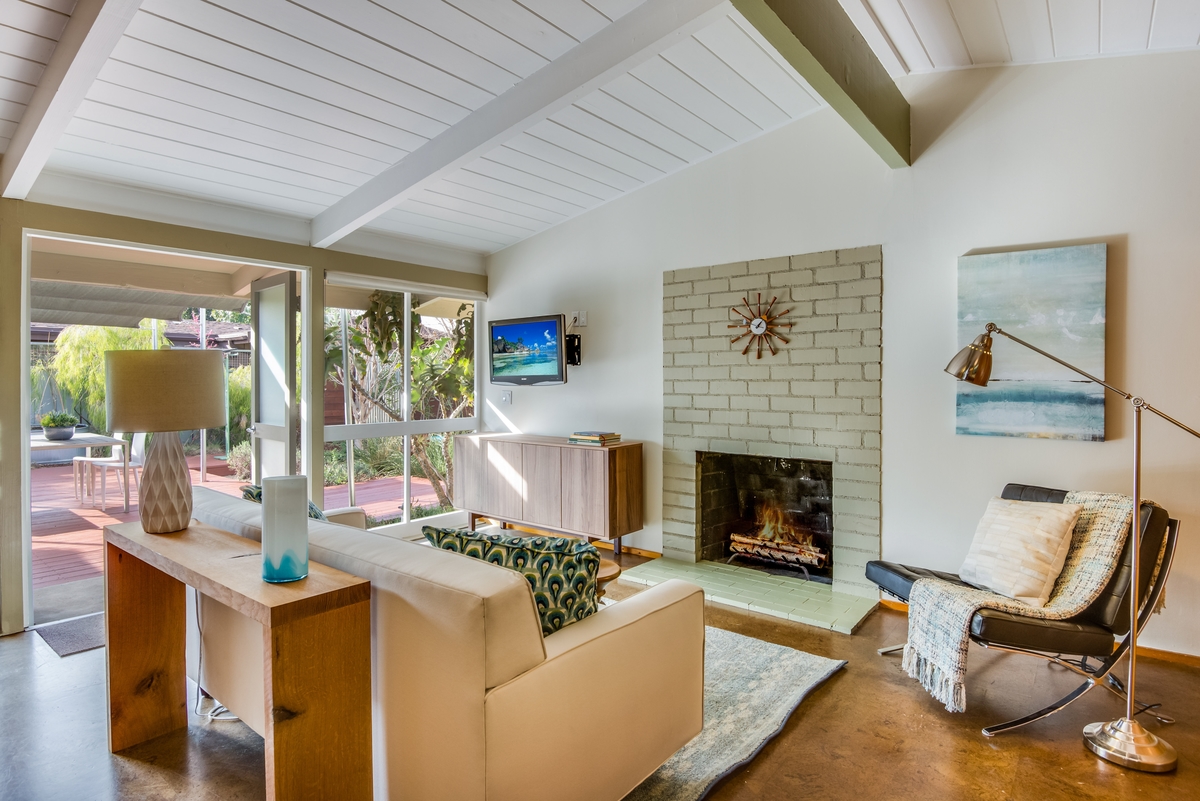 Living room, Cliff May Rancho