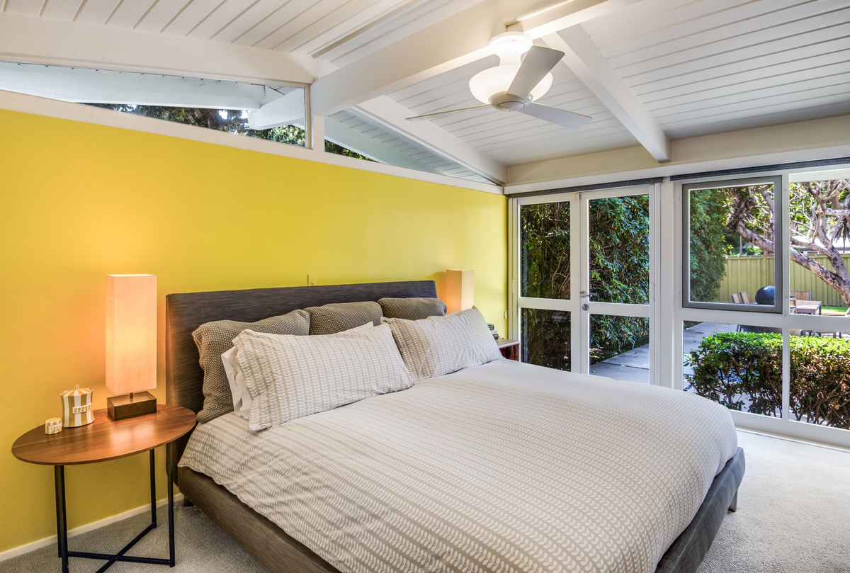 Master bedroom, Mid-century ranch house