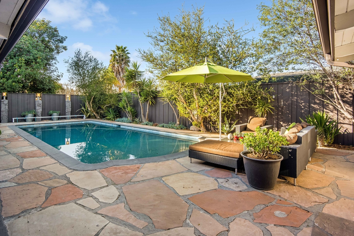 Classic Midcentury modern pool deck