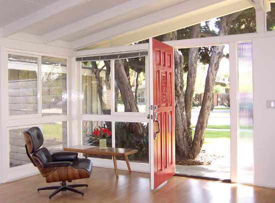 The_Pitts_Home_02